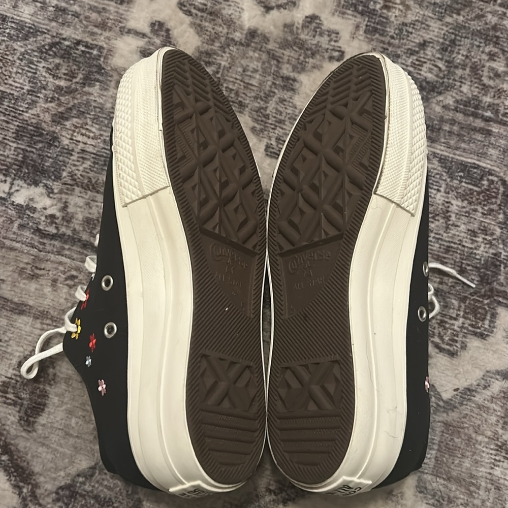 Converse sneakers - Picture 6 of 6